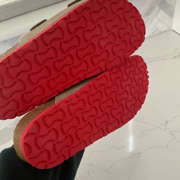 NWOT Naot Santa Barbara - Picture 9 of 9